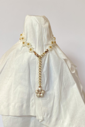 Dainty White Daisies Elastic Bracelet